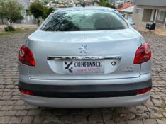 PEUGEOT 207 SEDAN 207 PASSION XR SPORT 1.4 8V (FLEX) 2011/2011 COMPLETO VEÍCULOS GUAPORÉ / Carros no Vale
