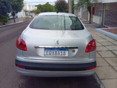 PEUGEOT 207PASSION XR 1.4 2010/2011 ALTERNATIVA VEÍCULOS LAJEADO / Carros no Vale