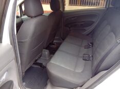 FIAT PUNTO ELX 1.4 2008/2008 ALTERNATIVA VEÍCULOS LAJEADO / Carros no Vale