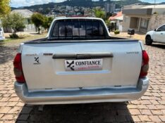 CHEVROLET CORSA 1.6 GL CS PICK-UP 8V 2001/2001 COMPLETO VEÍCULOS GUAPORÉ / Carros no Vale