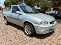 CHEVROLET CORSA 1.6 GL CS PICK-UP 8V 2001/2001 COMPLETO VEÍCULOS GUAPORÉ / Carros no Vale
