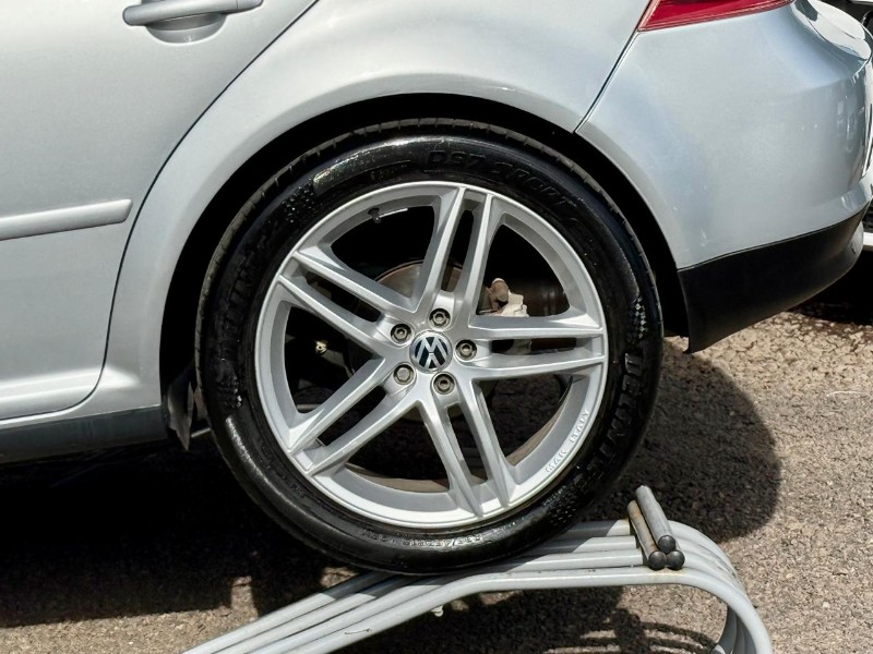 VOLKSWAGEN GOLF SPORTLINE 1.6 MI TOTAL FLEX 8V 4P /2008 AR MULTIMARCAS VENÂNCIO AIRES / Carros no Vale