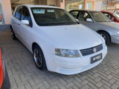 FIAT STILO 1.8 2004/2005 RENAUTO VEÍCULOS LAJEADO / Carros no Vale