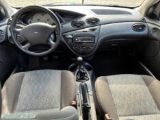FORD FOCUS 1.6 FLEX HA 2007/2007 COMPLETO VEÍCULOS GUAPORÉ / Carros no Vale