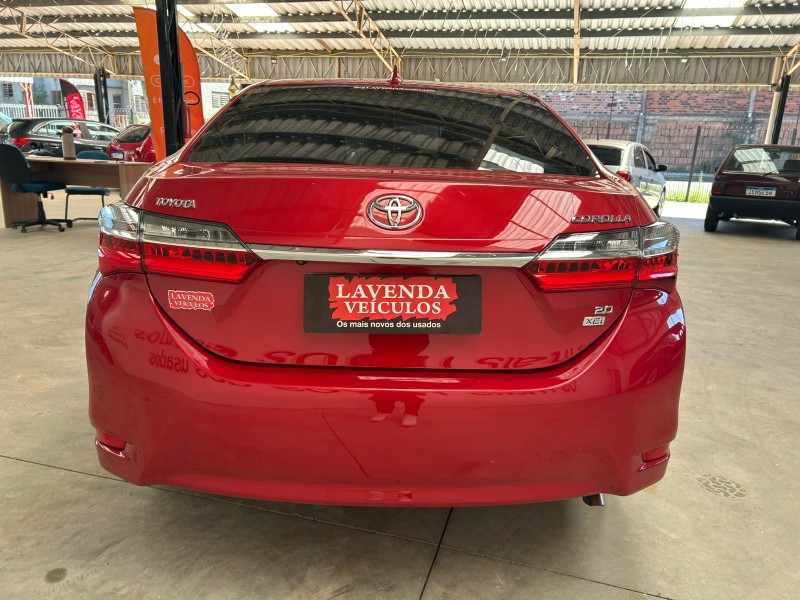 TOYOTA COROLLA XEI 2.0 FLEX 16V AUT. 2017/2018 LAVENDA VEÍCULOS ARROIO DO MEIO / Carros no Vale