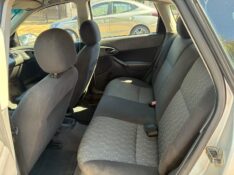 FORD FOCUS 1.6 FLEX HA 2007/2007 COMPLETO VEÍCULOS GUAPORÉ / Carros no Vale