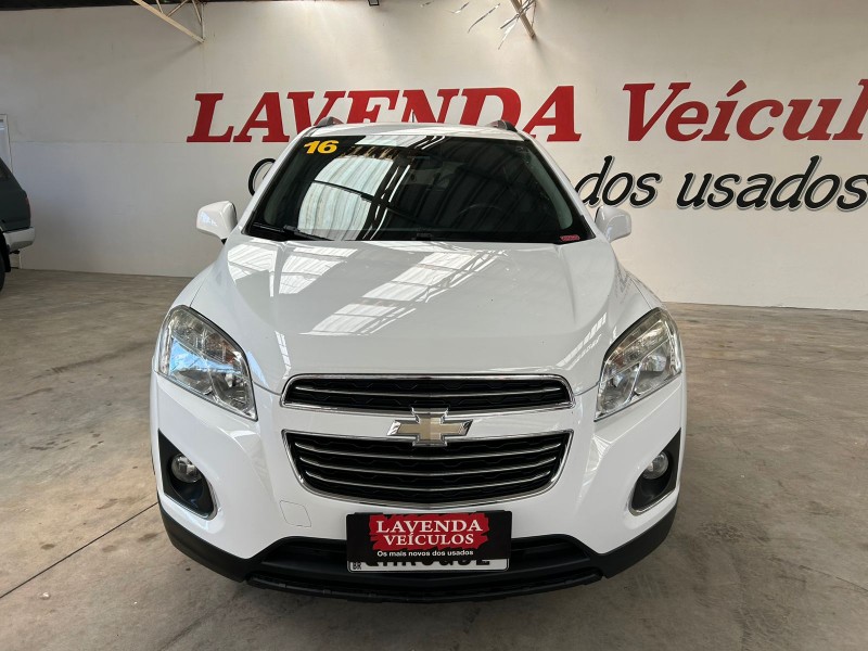 CHEVROLET TRACKER 1.8 MPFI LT 4X2 16V FLEX 4P AUTOMÁTICO 2015/2016 LAVENDA VEÍCULOS ARROIO DO MEIO / Carros no Vale