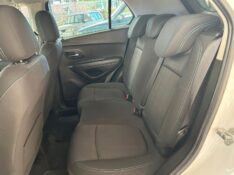 CHEVROLET TRACKER 1.8 MPFI LT 4X2 16V FLEX 4P AUTOMÁTICO 2015/2016 LAVENDA VEÍCULOS ARROIO DO MEIO / Carros no Vale