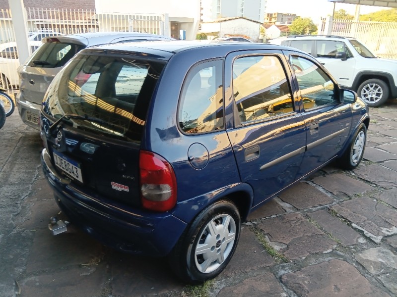 CHEVROLET CORSA SUPER 1.0 MPFI 16V 2000/2000 SCHAEFER AUTOMÓVEIS TEUTÔNIA / Carros no Vale