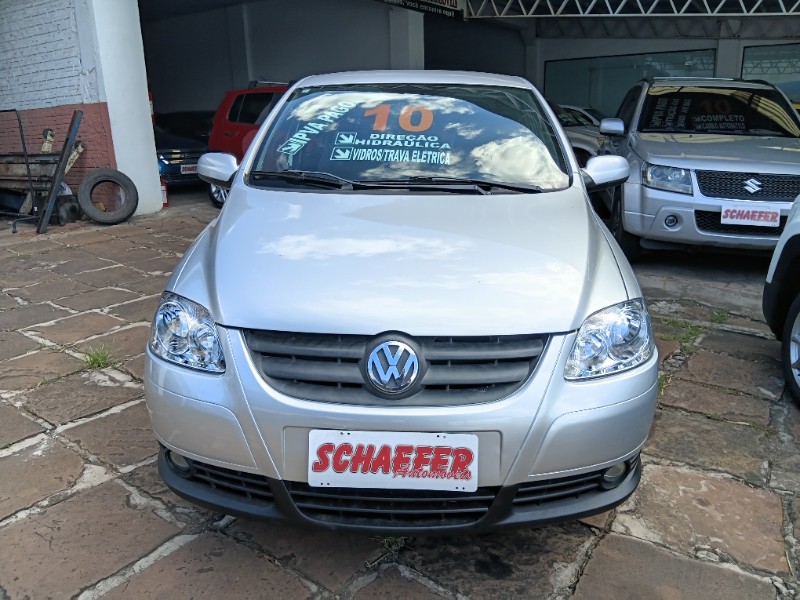 VOLKSWAGEN FOX 1.0 MI TREND 8V 2010/2010 SCHAEFER AUTOMÓVEIS TEUTÔNIA / Carros no Vale