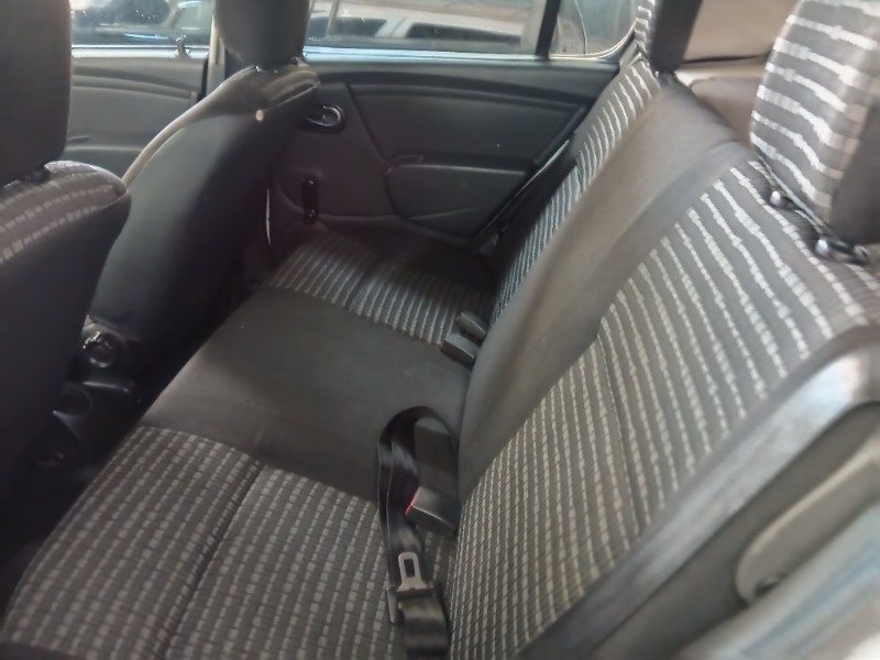 RENAULT SANDERO 1.0 EXPRESSION 16V 2009/2009 SCHAEFER AUTOMÓVEIS TEUTÔNIA / Carros no Vale