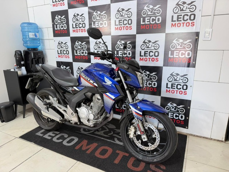 HONDA MOTOS CB 250F TWISTER 2022/2022 LECO MOTOS VENÂNCIO AIRES / Carros no Vale