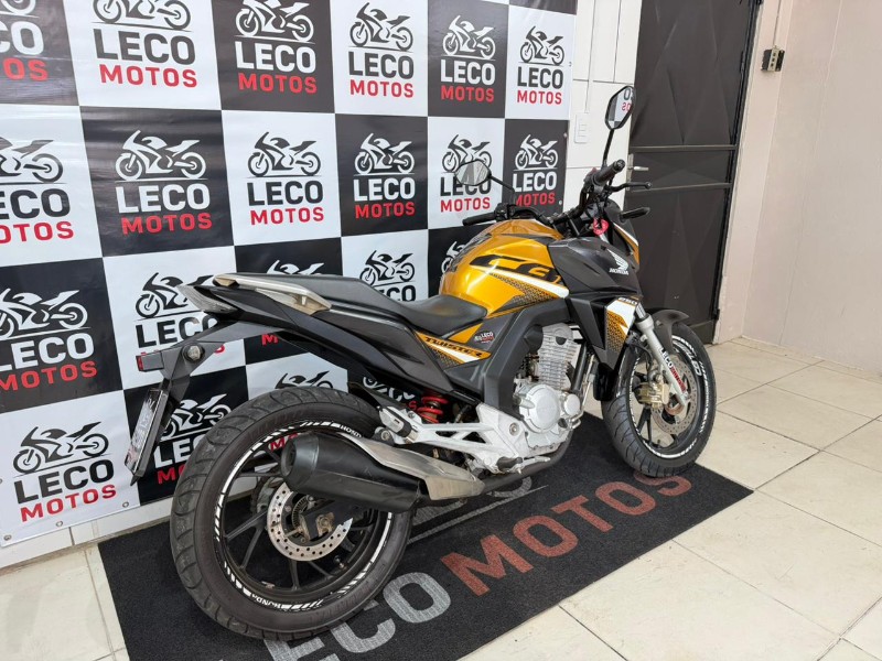 HONDA MOTOS CB 250F TWISTER 2020/2020 LECO MOTOS VENÂNCIO AIRES / Carros no Vale