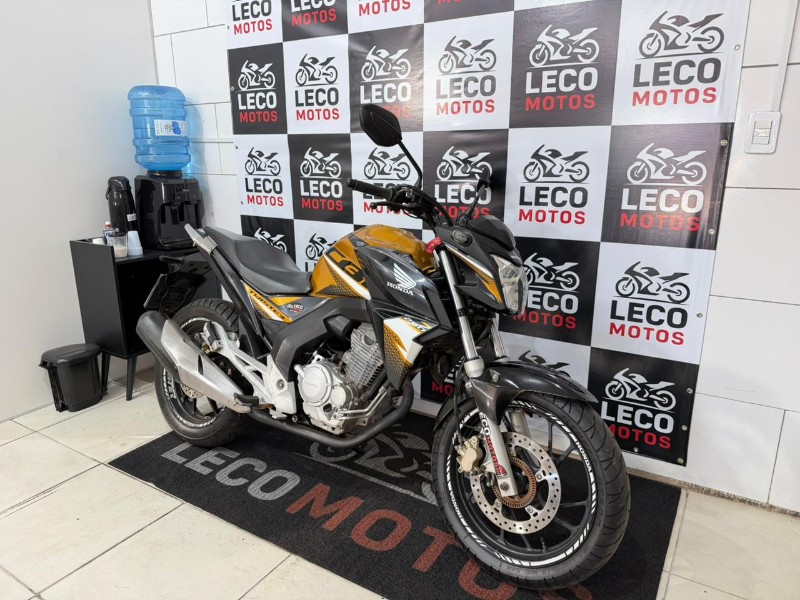 HONDA MOTOS CB 250F TWISTER 2020/2020 LECO MOTOS VENÂNCIO AIRES / Carros no Vale