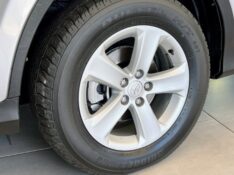 TOYOTA RAV4 2.0 4X4 16V 2014/2014 JOÃO CARROS MULTIMARCAS GUAPORÉ / Carros no Vale