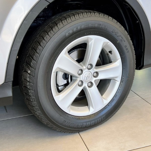 TOYOTA RAV4 2.0 4X4 16V 2014/2014 JOÃO CARROS MULTIMARCAS GUAPORÉ / Carros no Vale TOYOTA RAV4 2.0 4X4 16V 2014/2014 JOÃO CARROS MULTIMARCAS GUAPORÉ / Carros no Vale