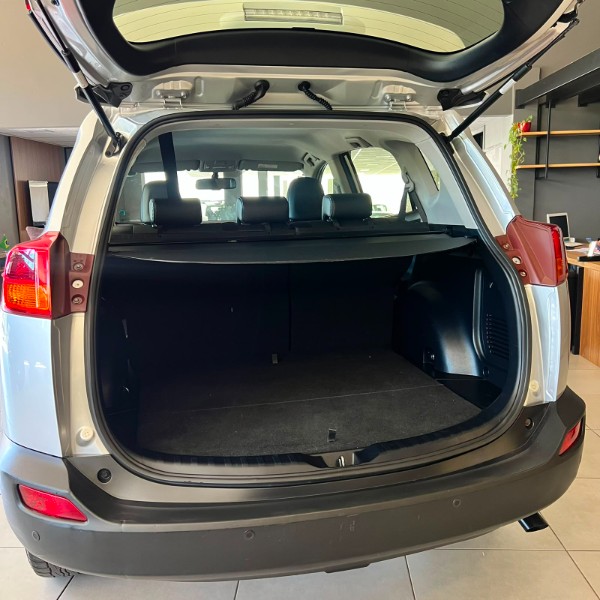 TOYOTA RAV4 2.0 4X4 16V 2014/2014 JOÃO CARROS MULTIMARCAS GUAPORÉ / Carros no Vale TOYOTA RAV4 2.0 4X4 16V 2014/2014 JOÃO CARROS MULTIMARCAS GUAPORÉ / Carros no Vale