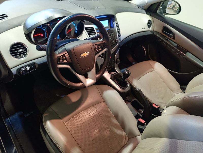 Chevrolet Chev Cruze Lt Nb 2014/2014 SIM VEÍCULOS PORTO ALEGRE / Carros no Vale