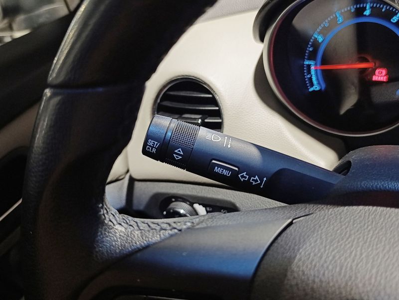 Chevrolet Chev Cruze Lt Nb 2014/2014 SIM VEÍCULOS PORTO ALEGRE / Carros no Vale