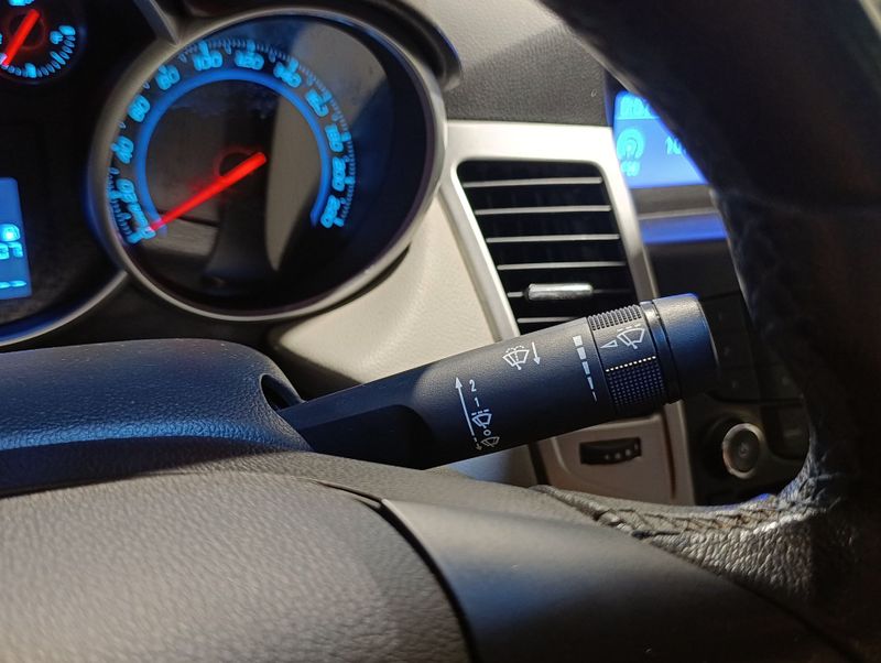 Chevrolet Chev Cruze Lt Nb 2014/2014 SIM VEÍCULOS PORTO ALEGRE / Carros no Vale