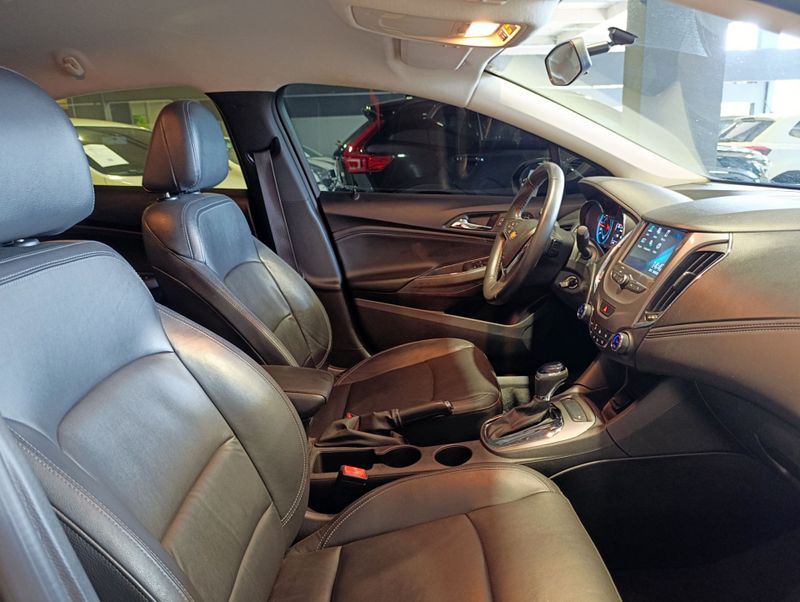 Chevrolet Cruze 1.4 Turbo Lt 16v 2016/2017 SIM VEÍCULOS PORTO ALEGRE / Carros no Vale