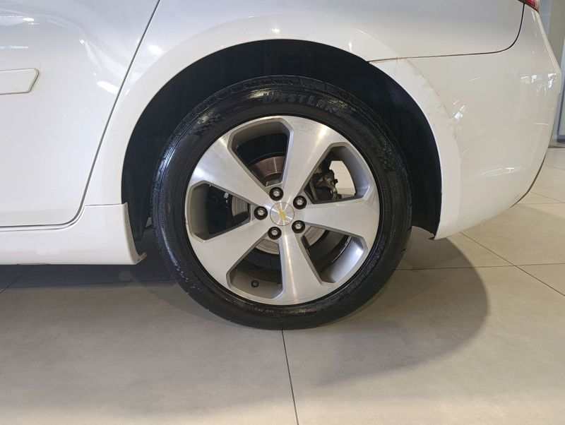 Chevrolet Cruze 1.8 Lt 16v 2014/2014 SIM VEÍCULOS PORTO ALEGRE / Carros no Vale