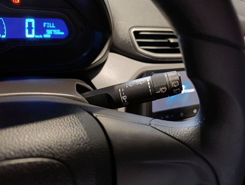 Chevrolet Onix 1.0 Lt 8v 2014/2015 SIM VEÍCULOS PORTO ALEGRE / Carros no Vale