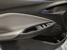 Chevrolet Onix 1.0tat Pr2 2022/2022 SIM VEÍCULOS PORTO ALEGRE / Carros no Vale