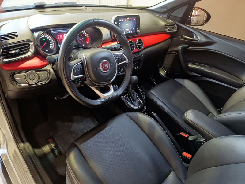 Fiat Argo Hgt 1.8 16v 2017/2018 SIM VEÍCULOS PORTO ALEGRE / Carros no Vale