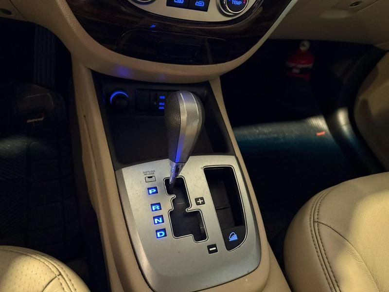 Hyundai Santa Fe 3.5 7 Lugares 2012/2013 SIM VEÍCULOS PORTO ALEGRE / Carros no Vale