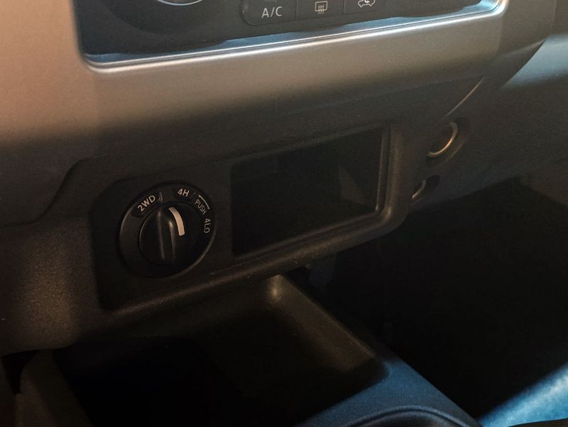 Nissan Frontier S 4×4 2015/2016 SIM VEÍCULOS PORTO ALEGRE / Carros no Vale