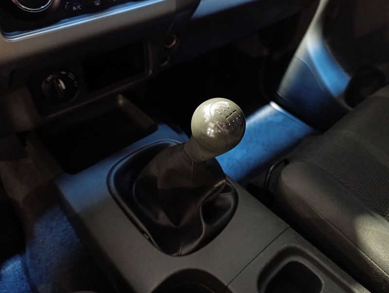 Nissan Frontier S 4×4 2015/2016 SIM VEÍCULOS PORTO ALEGRE / Carros no Vale