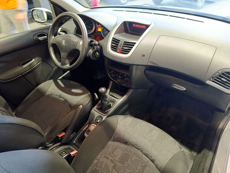 Peugeot 207 Sw Xr 1.4 8v 2010/2011 SIM VEÍCULOS PORTO ALEGRE / Carros no Vale