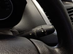 Peugeot 207 Sw Xr 1.4 8v 2010/2011 SIM VEÍCULOS PORTO ALEGRE / Carros no Vale