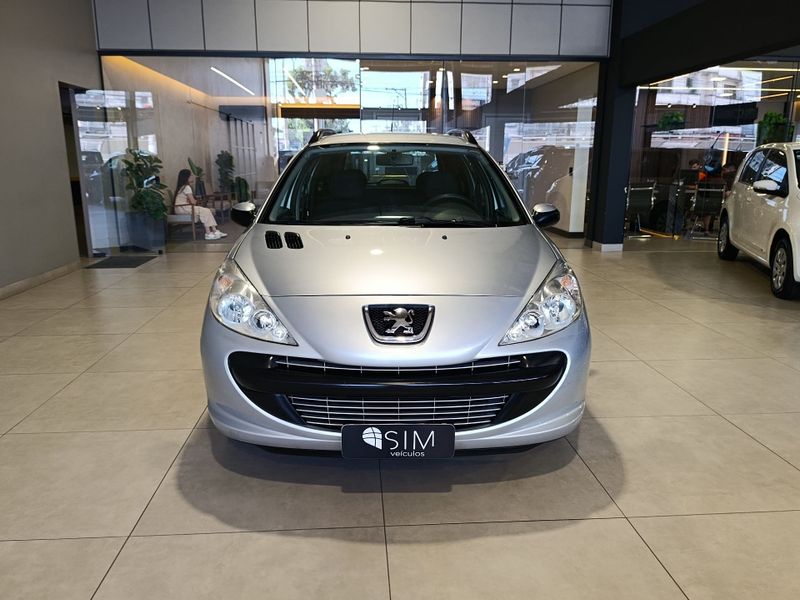 Peugeot 207 Sw Xr 1.4 8v 2010/2011 SIM VEÍCULOS PORTO ALEGRE / Carros no Vale