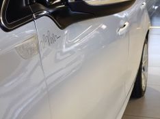 Peugeot 208 Urbantech 1.6 2017/2018 SIM VEÍCULOS PORTO ALEGRE / Carros no Vale