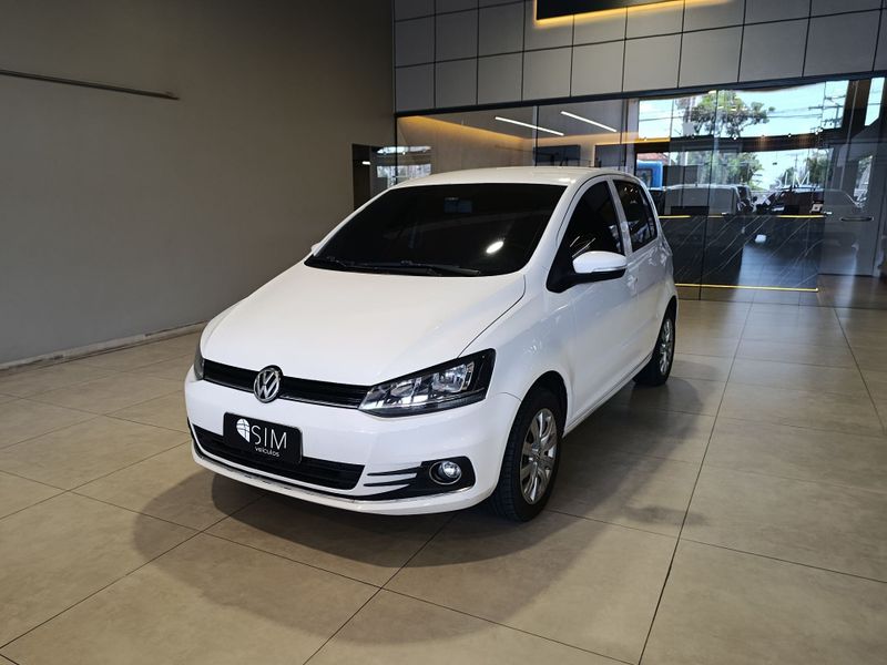 Volkswagen Fox Trendline 1.0 8v 2017/2017 SIM VEÍCULOS PORTO ALEGRE / Carros no Vale