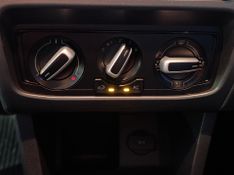 Volkswagen Fox Trendline 1.0 8v 2017/2017 SIM VEÍCULOS PORTO ALEGRE / Carros no Vale