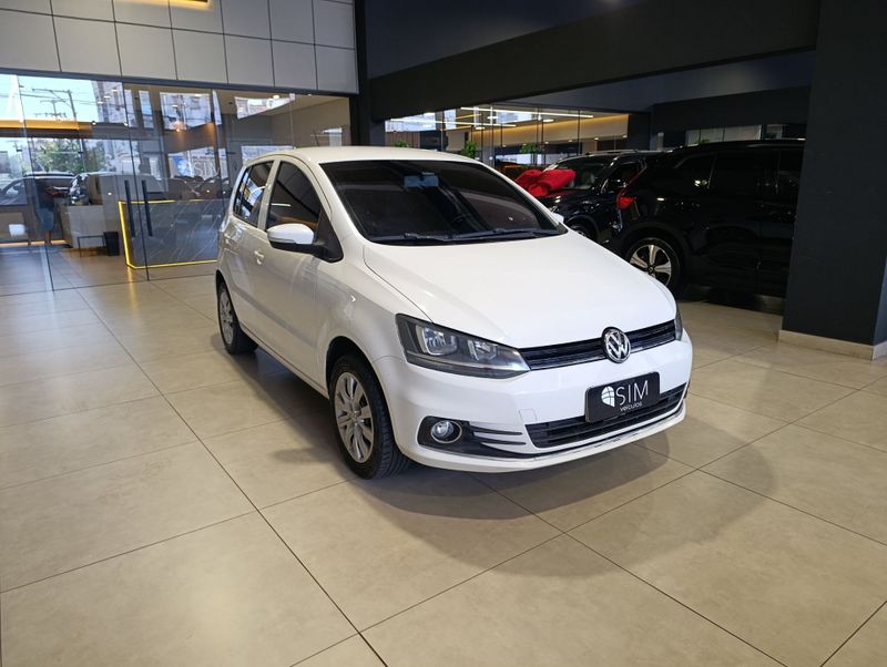 Volkswagen Fox Trendline 1.0 8v 2017/2017 SIM VEÍCULOS PORTO ALEGRE / Carros no Vale