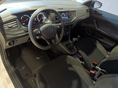 Volkswagen Polo Track 1.0 12v 2023/2024 SIM VEÍCULOS PORTO ALEGRE / Carros no Vale