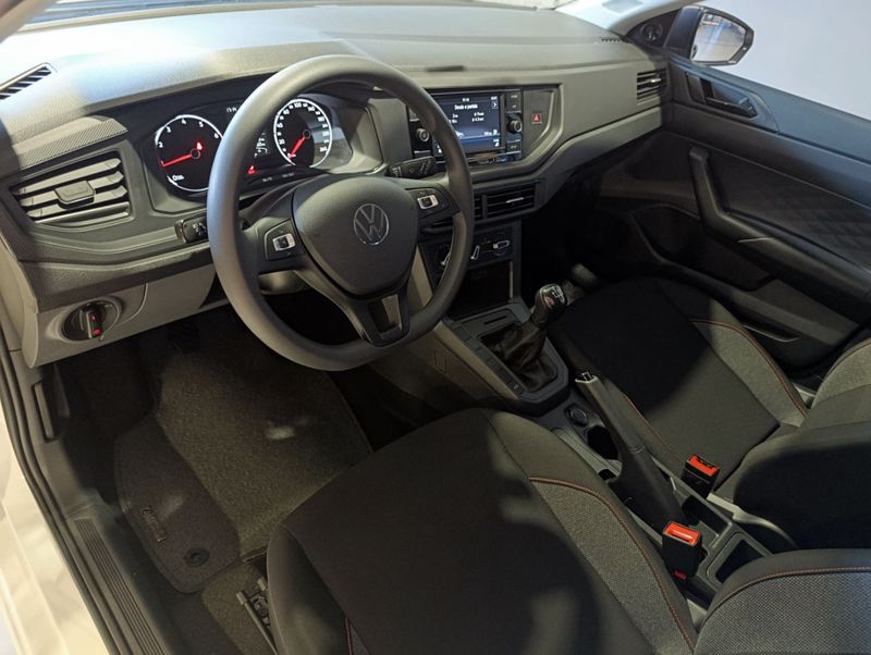 Volkswagen Polo Track 1.0 12v 2023/2024 SIM VEÍCULOS PORTO ALEGRE / Carros no Vale