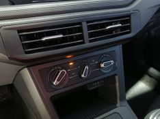 Volkswagen Polo Track 1.0 12v 2023/2024 SIM VEÍCULOS PORTO ALEGRE / Carros no Vale