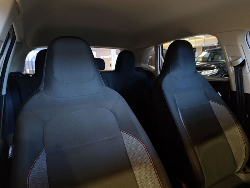 Volkswagen Polo Track 1.0 12v 2023/2024 SIM VEÍCULOS PORTO ALEGRE / Carros no Vale