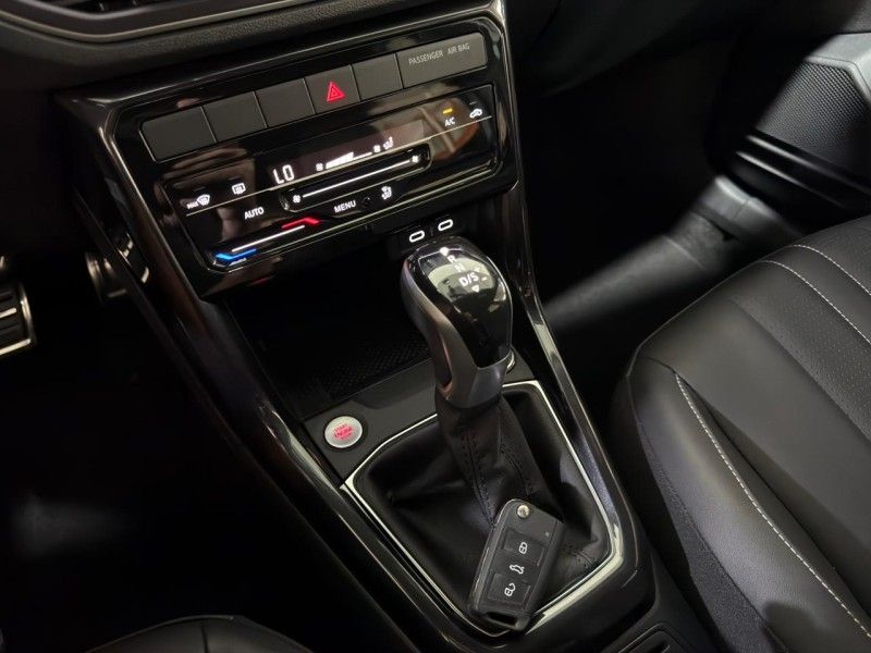 VOLKSWAGEN T-CROSS 1.4 HIGHLINE TSI 16V 2024/2025 SUL SERRA MOTORS CAXIAS DO SUL / Carros no Vale