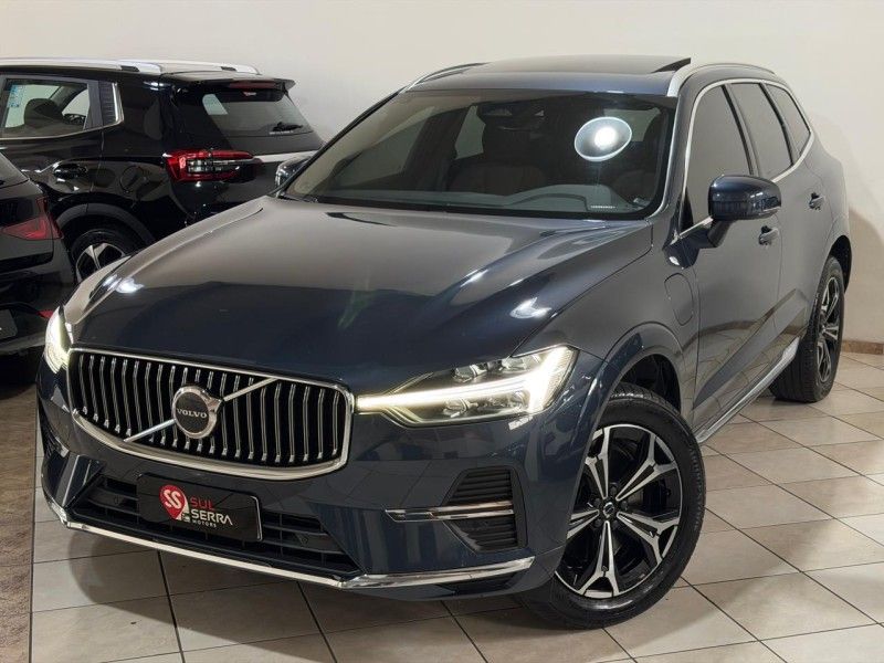 VOLVO XC60 2.0 T8 EXPRESS HÍBRIDO INSCRIPT 2021/2022 SUL SERRA MOTORS CAXIAS DO SUL / Carros no Vale VOLVO XC60 2.0 T8 EXPRESS HÍBRIDO INSCRIPT 2021/2022 SUL SERRA MOTORS CAXIAS DO SUL / Carros no Vale