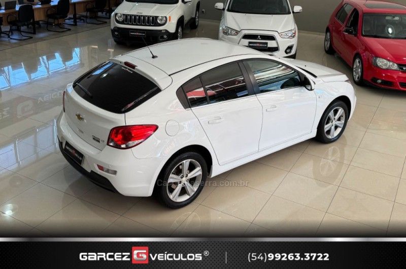 CHEVROLET CRUZE 1.8 LT SPORT6 16V 2016/2016 GARCEZ VEÍCULOS BENTO GONÇALVES / Carros no Vale