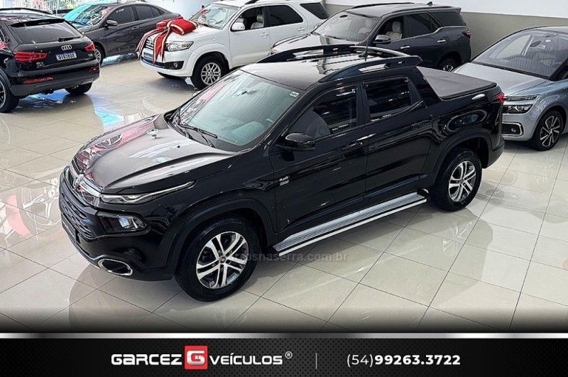 FIAT TORO 2.0 16V TURBO FREEDOM 4WD AT9 2018/2019 GARCEZ VEÍCULOS BENTO GONÇALVES / Carros no Vale