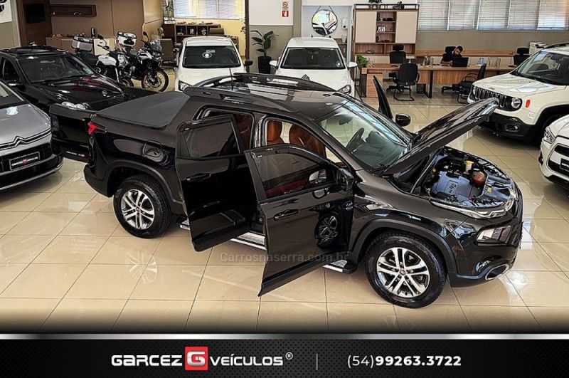 FIAT TORO 2.0 16V TURBO FREEDOM 4WD AT9 2018/2019 GARCEZ VEÍCULOS BENTO GONÇALVES / Carros no Vale