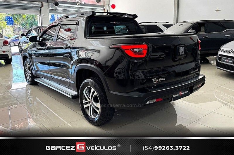 FIAT TORO 2.0 16V TURBO FREEDOM 4WD AT9 2018/2019 GARCEZ VEÍCULOS BENTO GONÇALVES / Carros no Vale