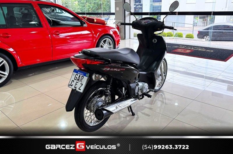 Honda Motos BIZ 125 ES 2011/2011 GARCEZ VEÍCULOS BENTO GONÇALVES / Carros no Vale